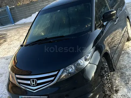 Honda Elysion 2008 года за 7 200 000 тг. в Петропавловск – фото 2