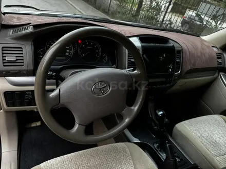 Toyota Land Cruiser Prado 2003 года за 8 650 000 тг. в Алматы – фото 18