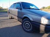 Volkswagen Passat 1993 года за 1 490 000 тг. в Кокшетау – фото 2