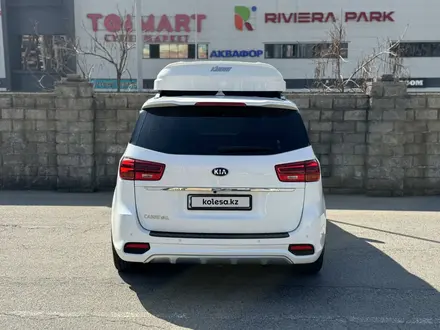 Kia Carnival 2018 года за 12 500 000 тг. в Алматы – фото 5