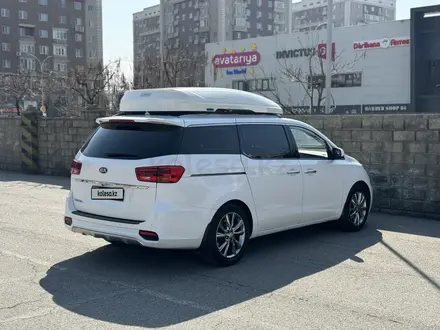 Kia Carnival 2018 года за 12 500 000 тг. в Алматы – фото 6