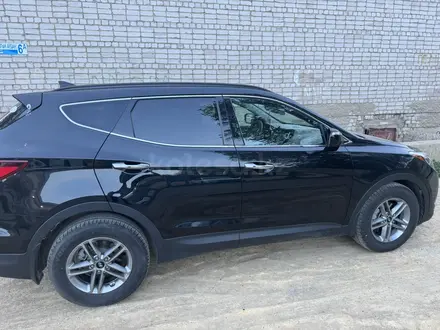 Hyundai Santa Fe 2018 года за 7 700 000 тг. в Актобе – фото 3