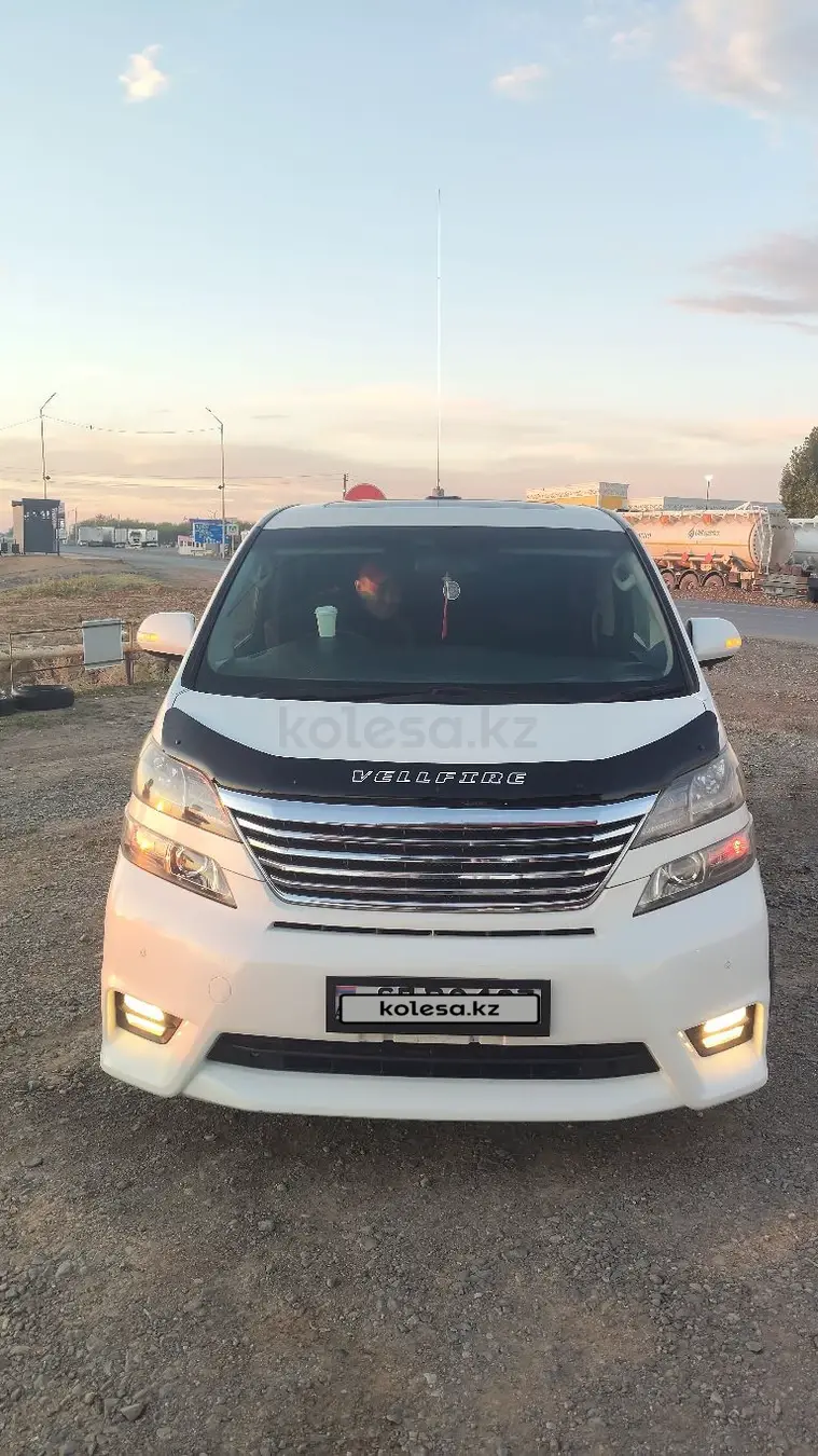 Toyota Vellfire, 2009