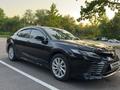 Toyota Camry 2023 года за 15 700 000 тг. в Астана