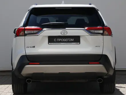 Toyota RAV4 Luxe+ 2022 года за 15 920 000 тг. в Астана – фото 4