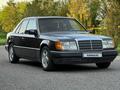 Mercedes-Benz E 230 1991 года за 2 450 000 тг. в Алматы – фото 5