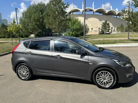 Hyundai Solaris 2014 года за 4 800 000 тг. в Астана – фото 2