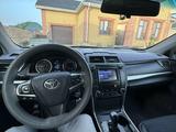 Toyota Camry 2015 года за 10 700 000 тг. в Жанаозен – фото 5