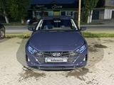Hyundai i20 2023 года за 6 390 000 тг. в Алматы – фото 2