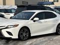 Toyota Camry 2018 года за 13 500 000 тг. в Алматы – фото 8