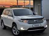 Toyota Highlander 2012 года за 15 000 000 тг. в Алматы – фото 2