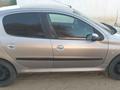 Peugeot 206 2004 годаүшін1 300 000 тг. в Атырау – фото 2