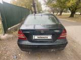 Mercedes-Benz C 180 2002 годаfor2 400 000 тг. в Есик – фото 4