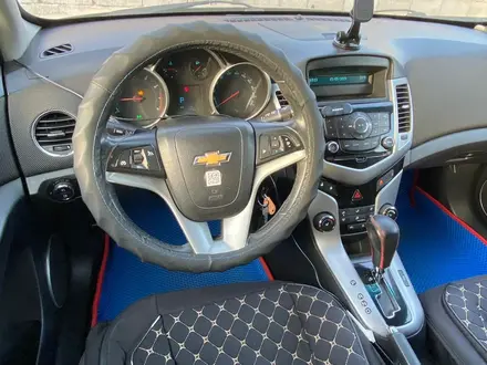 Chevrolet Cruze 2012 года за 3 820 000 тг. в Шымкент – фото 8