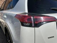 Toyota RAV4 2018 года за 13 000 000 тг. в Кокшетау