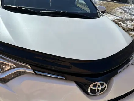 Toyota RAV4 2018 года за 12 900 000 тг. в Кокшетау – фото 7