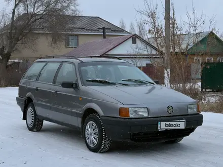 Volkswagen Passat 1993 года за 1 750 000 тг. в Актобе – фото 4