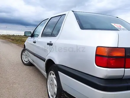 Volkswagen Vento 1993 года за 1 550 000 тг. в Атбасар – фото 4