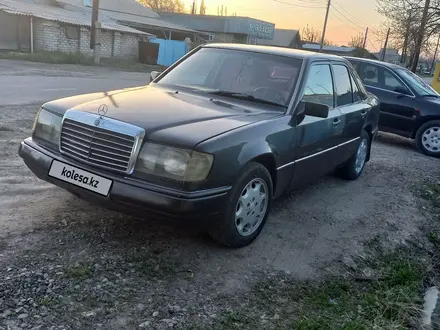 Mercedes-Benz E 230 1992 года за 1 500 000 тг. в Талдыкорган