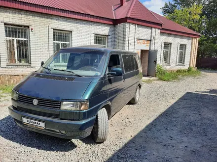 Volkswagen Caravelle 1993 года за 2 100 000 тг. в Астана – фото 2