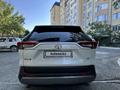Toyota RAV4 2021 годаүшін15 100 000 тг. в Атырау