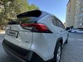 Toyota RAV4 2021 годаүшін15 100 000 тг. в Атырау – фото 5