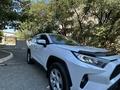 Toyota RAV4 2021 годаүшін15 100 000 тг. в Атырау – фото 6