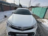 Toyota Camry 2015 годаүшін12 300 000 тг. в Алматы – фото 2