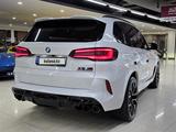 BMW X5 M 2023 года за 48 800 000 тг. в Алматы – фото 4