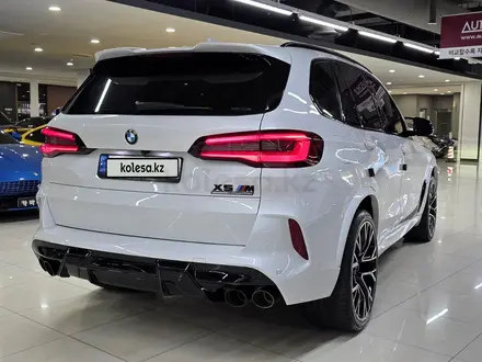 BMW X5 M 2023 года за 48 800 000 тг. в Алматы – фото 4