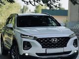 Hyundai Santa Fe 2019 годаүшін13 999 000 тг. в Шымкент