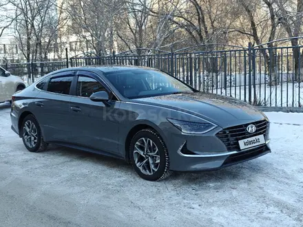 Hyundai Sonata 2022 года за 11 800 000 тг. в Караганда – фото 2