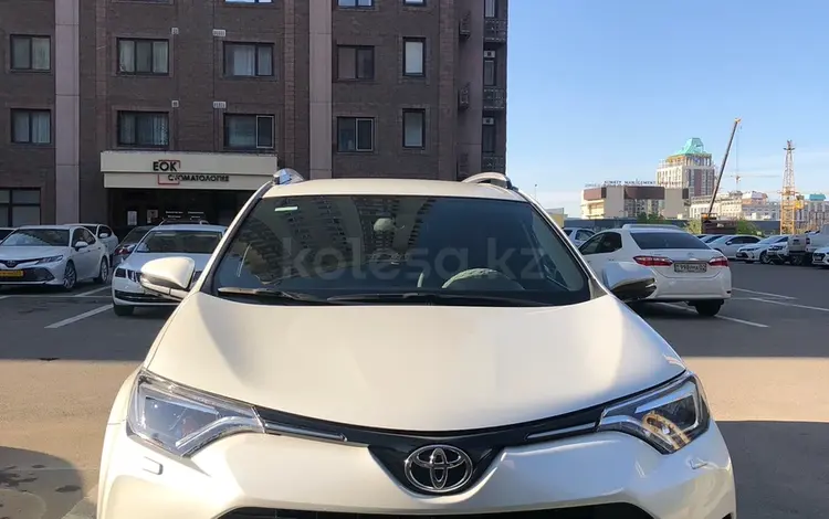 Toyota RAV4 2018 года за 15 000 000 тг. в Алматы