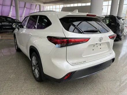 Toyota Highlander Luxe 2022 года за 52 000 000 тг. в Алматы – фото 5