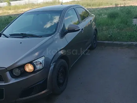 Chevrolet Aveo 2014 года за 2 500 000 тг. в Астана – фото 2