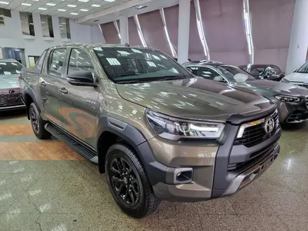 Toyota Hilux 2023 года за 25 500 000 тг. в Алматы – фото 3