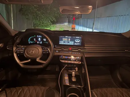 Hyundai Elantra 2023 года за 8 400 000 тг. в Алматы – фото 7