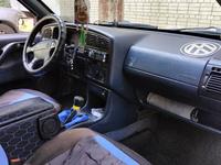 Volkswagen Passat 1994 годаfor1 200 000 тг. в Уральск