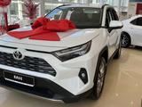 Toyota RAV4 2025 года за 18 690 000 тг. в Костанай – фото 2