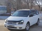 Kia Carnival 2009 года за 7 100 000 тг. в Актобе