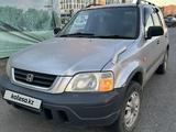 Honda CR-V 1996 года за 1 800 000 тг. в Астана – фото 2