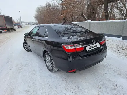 Toyota Camry 2017 года за 13 500 000 тг. в Караганда – фото 15