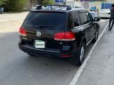 Volkswagen Touareg 2005 годаүшін2 200 000 тг. в Актау – фото 5