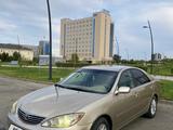 Toyota Camry 2005 года за 6 200 000 тг. в Атырау – фото 2