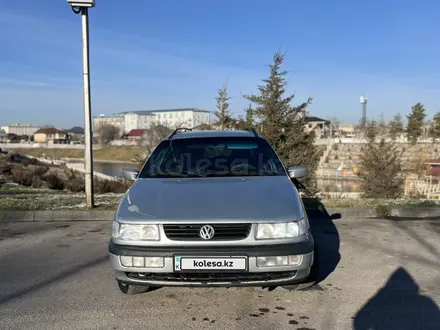 Volkswagen Passat 1996 года за 1 450 000 тг. в Тараз – фото 3
