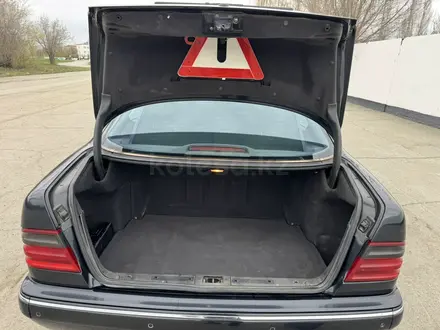 Mercedes-Benz E 320 2000 года за 5 700 000 тг. в Астана – фото 22