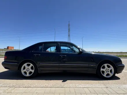 Mercedes-Benz E 320 2000 года за 5 700 000 тг. в Астана – фото 8