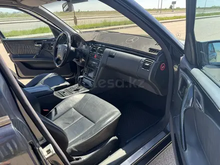 Mercedes-Benz E 320 2000 года за 5 700 000 тг. в Астана – фото 12