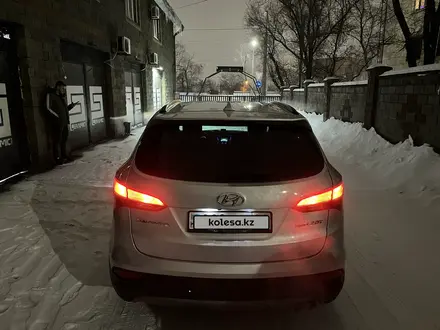 Hyundai Santa Fe 2014 года за 11 000 000 тг. в Алматы – фото 3