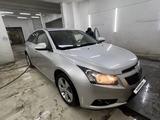 Chevrolet Cruze 2010 годаүшін3 500 000 тг. в Караганда – фото 2